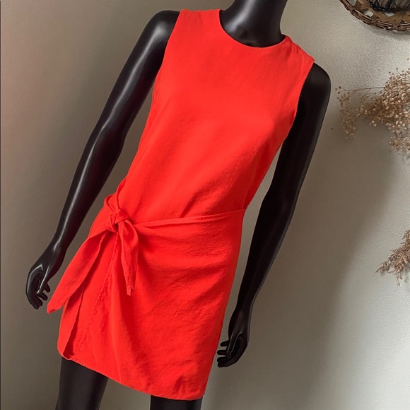 Gianni Bini Dresses & Skirts - Gianni Bini Vibrant Orange Mini Dress